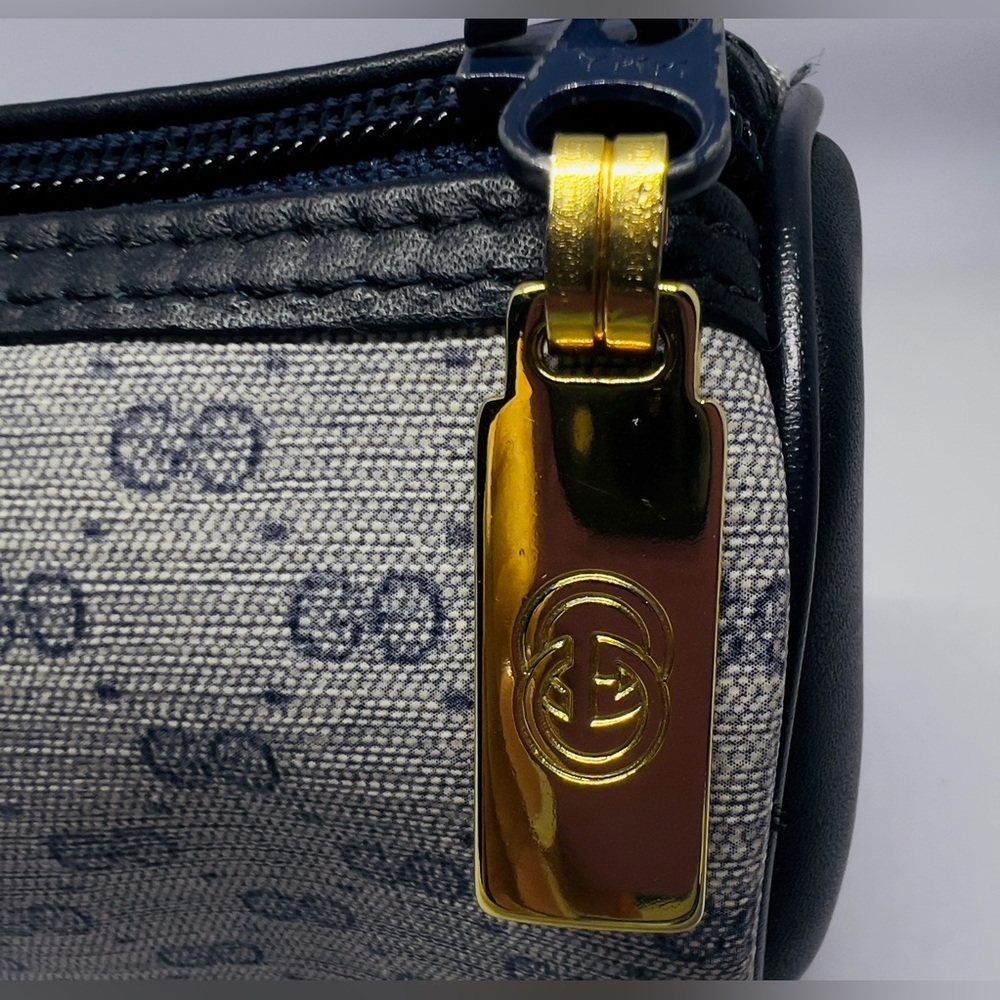 GUCCI Vintage Small Round Cylinder Monogram Barrel Cosmetic Makeup Bag Pouch - Picture 5 of 14